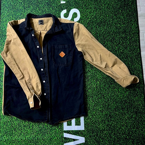 Long Sleeve button up Brown / Black - Picture 1 of 8